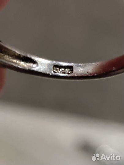 Серебряное кольцо