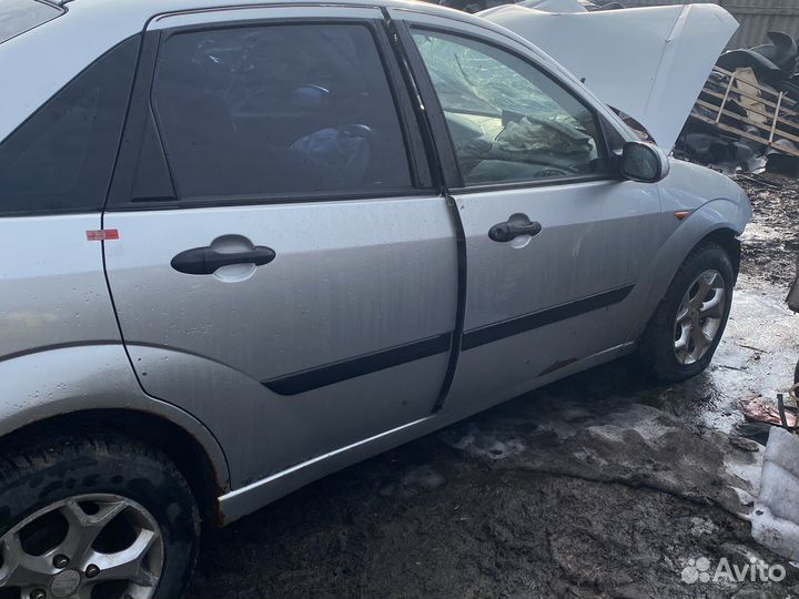 Дверь ford focus 1