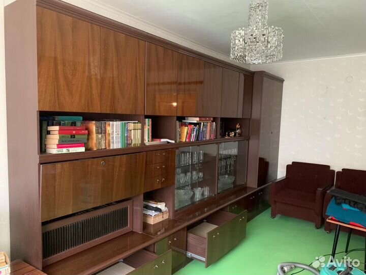 Стенка в гостиную