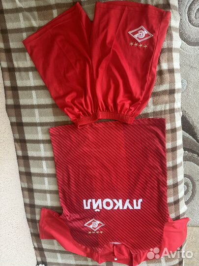 Футбольная форма спартак