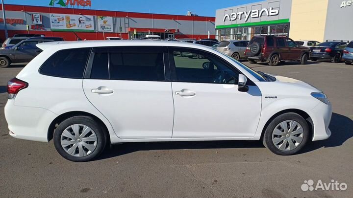 Toyota Corolla Fielder 1.5 CVT, 2015, 140 500 км