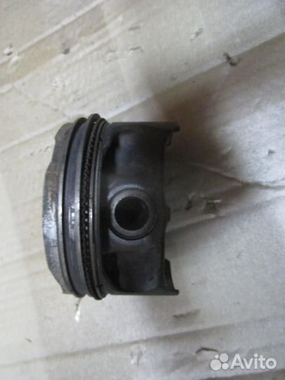 Поршень бензин w117 CLA-class 270.910 2013