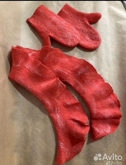 Варежки валеные и шарф