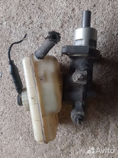 Главный тормозной цилиндр BMW E36