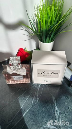 Dior Miss Dior Eau de Parfum 100мл