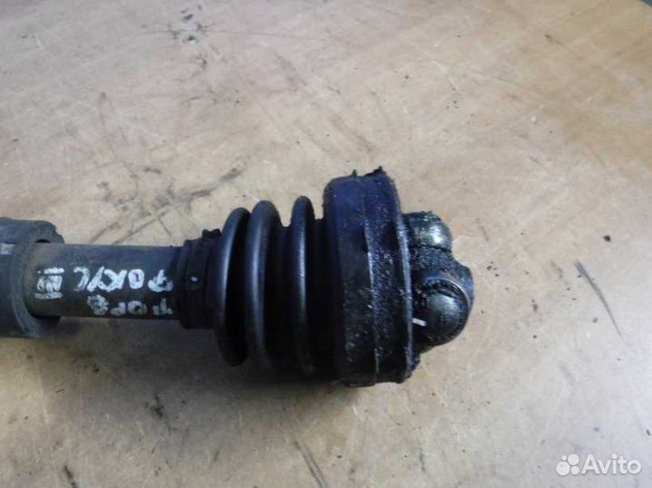 Полуось передний левый Ford Focus 3