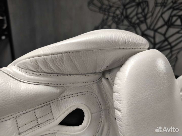 Боксерские перчатки leaders