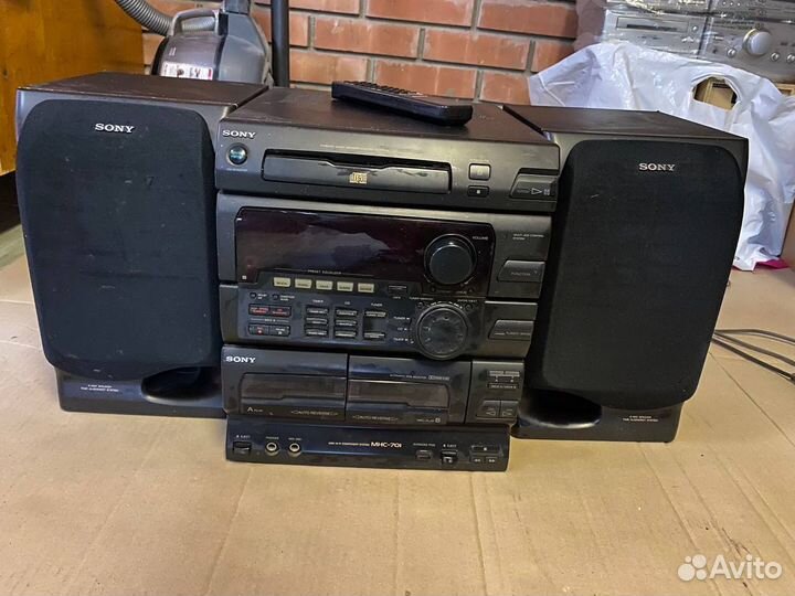 Музыкальный центр