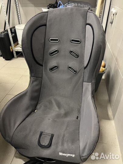 Автомобильное кресло