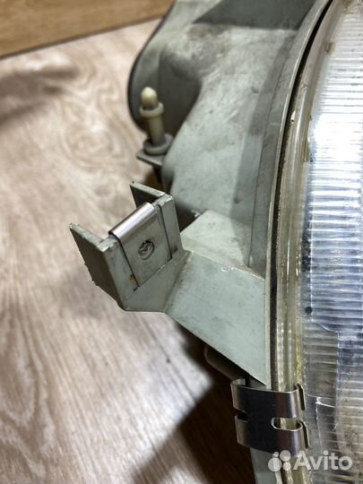 Фара передняя левая Renault 19 2 142369