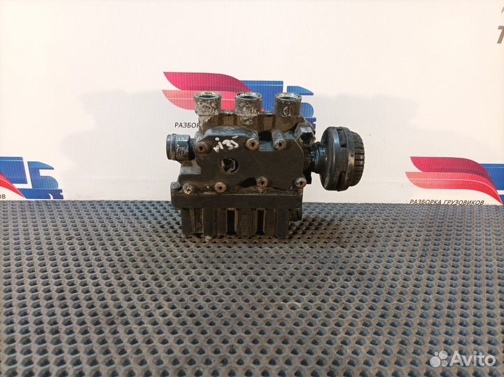 81259026238 Кран уровня пола главный