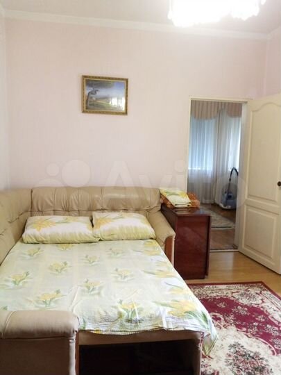 2-к. квартира, 52 м², 2/4 эт.