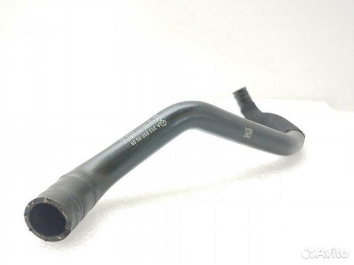 Патрубок системы охлаждения Mercedes-Benz E-Class