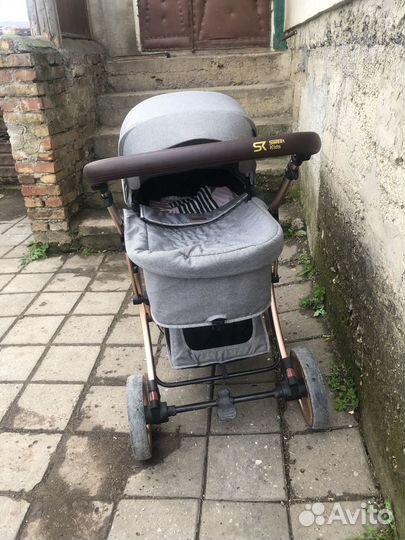 Прогулочная коляска