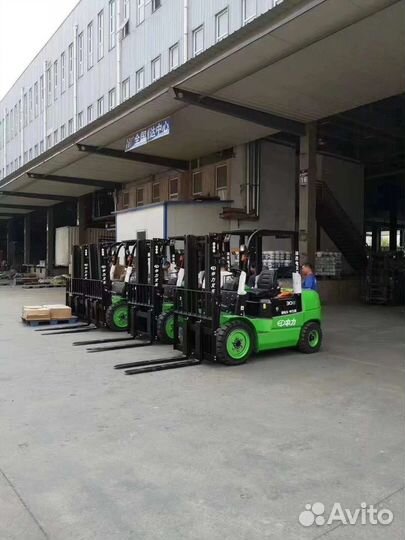 Вилочный погрузчик EP Equipment EFL302, 2024