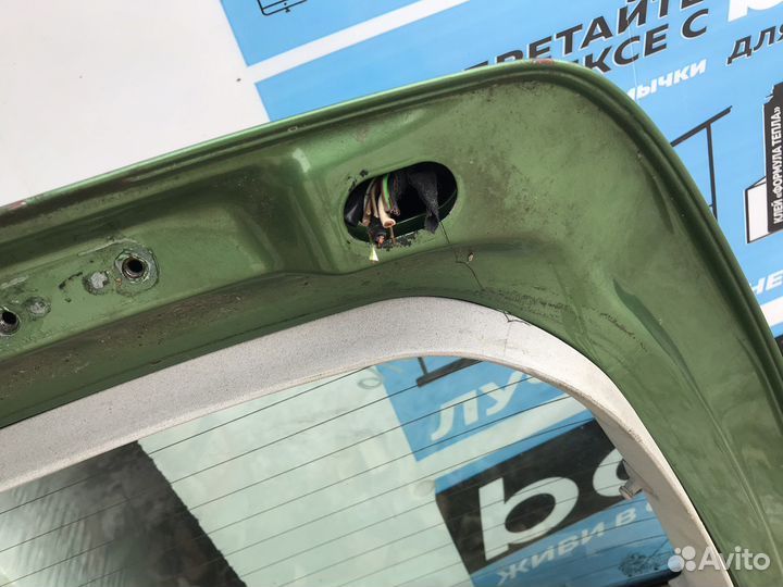 Крышка багажника golf4