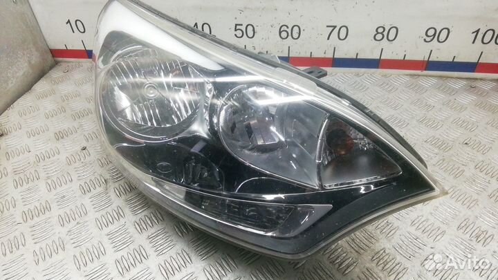 Фара правая Kia Rio