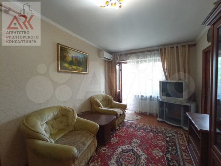 2-к. квартира, 40 м², 4/4 эт.