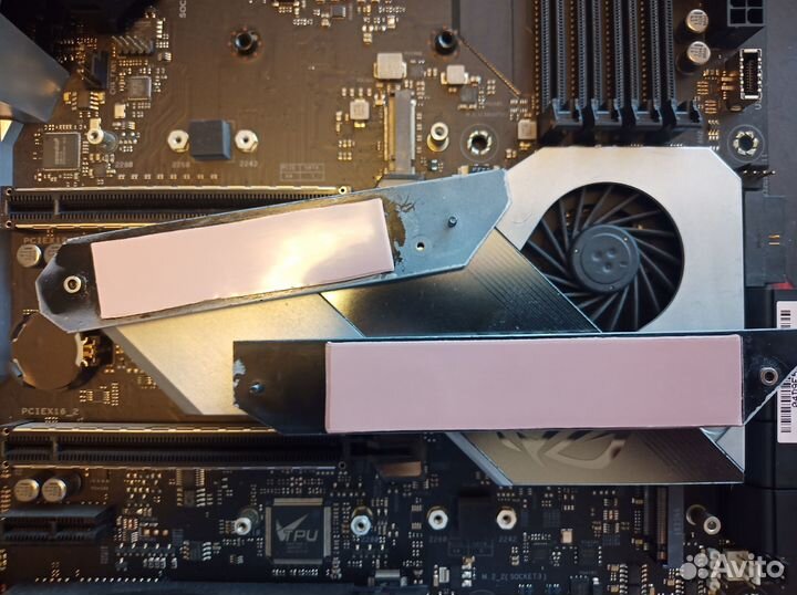 Asus ROG X 570 Crosshair viii Hero (WI-FI)