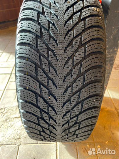 Nokian Tyres Hakkapeliitta R3 245/45 R18
