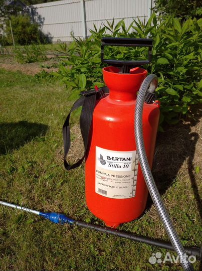 Опрыскиватель садовый ручной