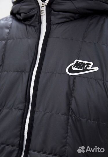 Утепленная куртка Nike Synthetic Fill