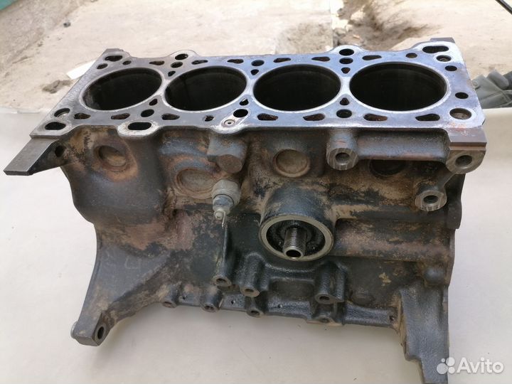 Блок цилиндров Kia Sephia 1993-1997 1.6 МКПП 80л.с