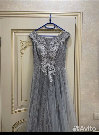 Вечернее платье на выпускной и тд