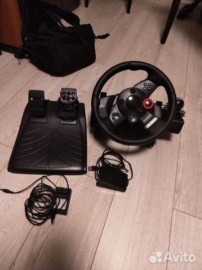 Игровой руль logitech driving force gt