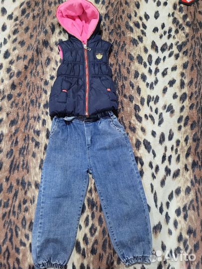 Жилет gucci (Турция) + джинсы + кепка like (Остин)