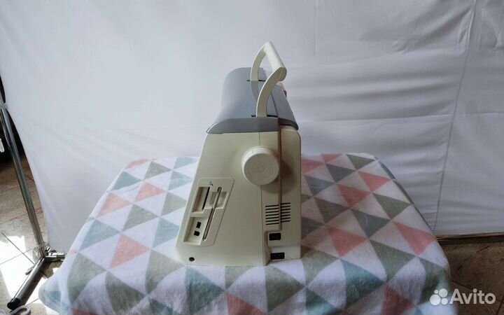 Швейно вышивальная машина Brother NV 4000