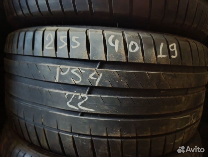 Michelin Pilot Sport 4 255/40 R19 107V