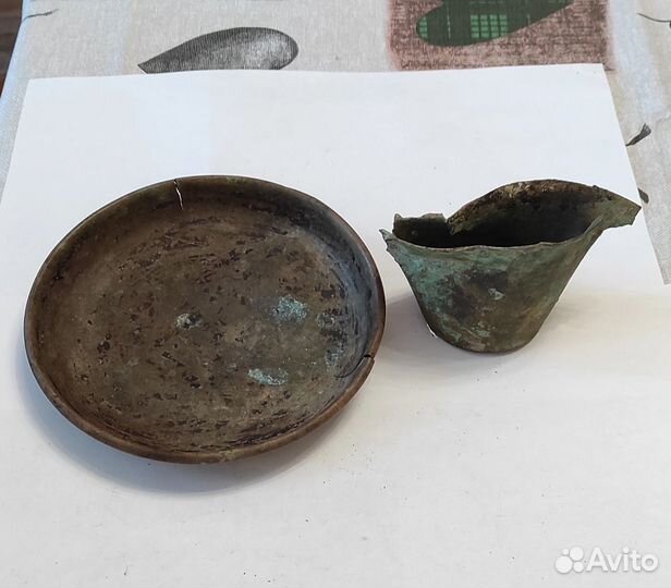 Старинная чаша весов, латунный стаканчик