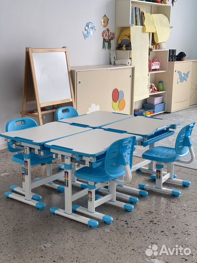 Комплект растущей детской мебели (парта + стул)