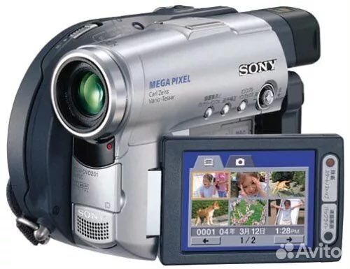 Видеокамера Sony DCR-DVD201E