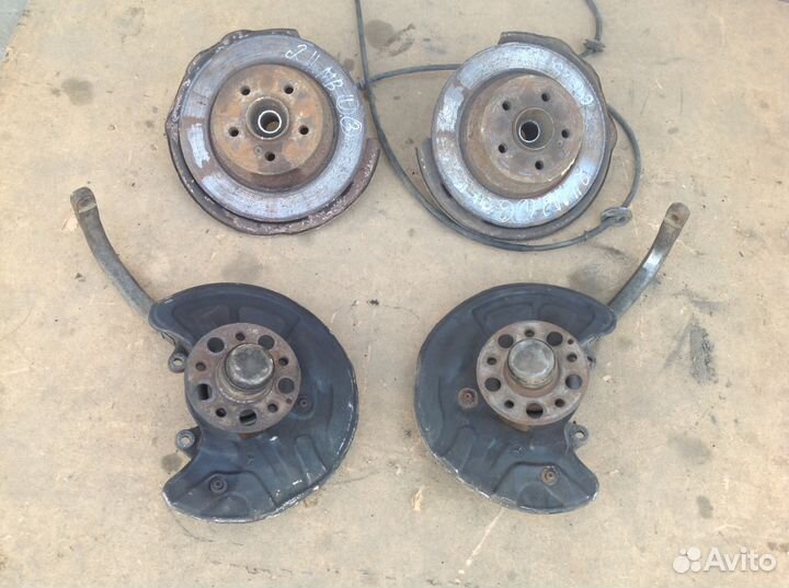 Кулак поворотный задний Мерседес E 211