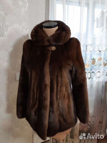 Шуба норковая с капюшоном новая