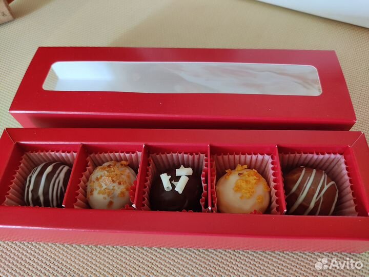 Шоколадные конфеты ручной работы. Подарок