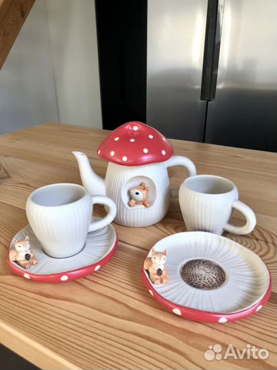 Набор посуды Белочка