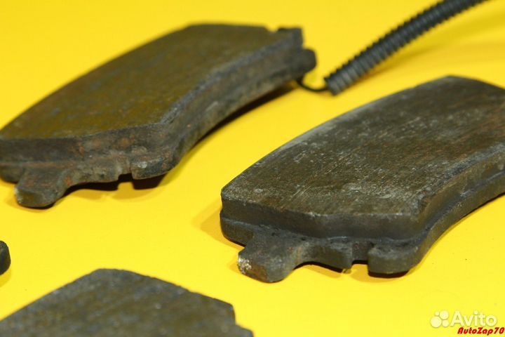 VW Phaeton Колодки тормозные задние