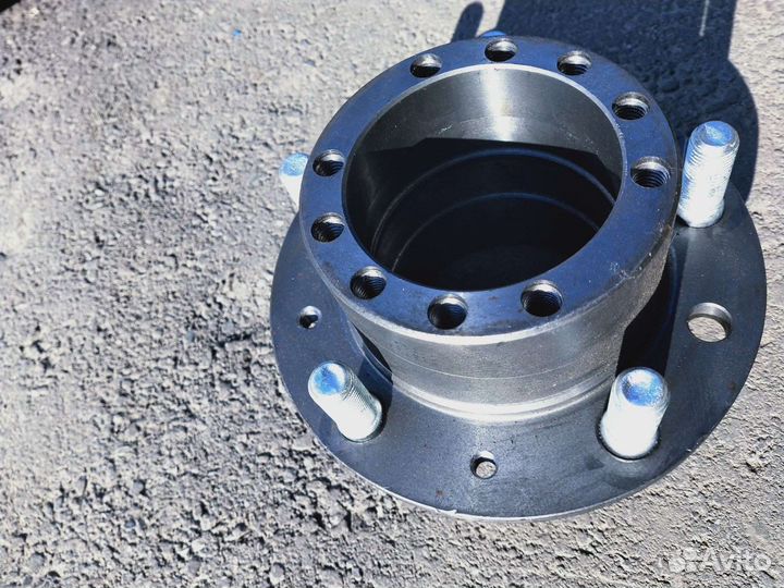 Ступица колеса УАЗ со шпильками без абс