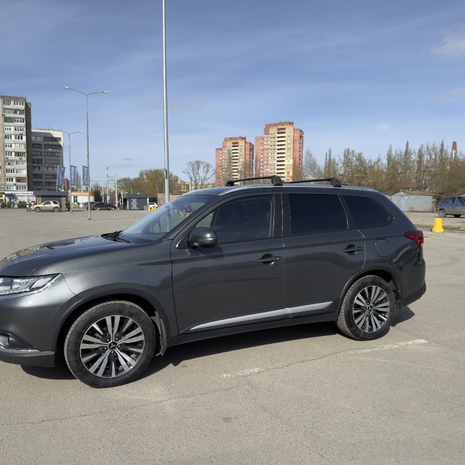 Mitsubishi Outlander: фото владельца