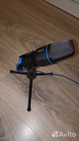 Стрим микрофон Trust mico USB 23790