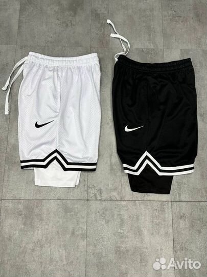 Спортивные шорты nike