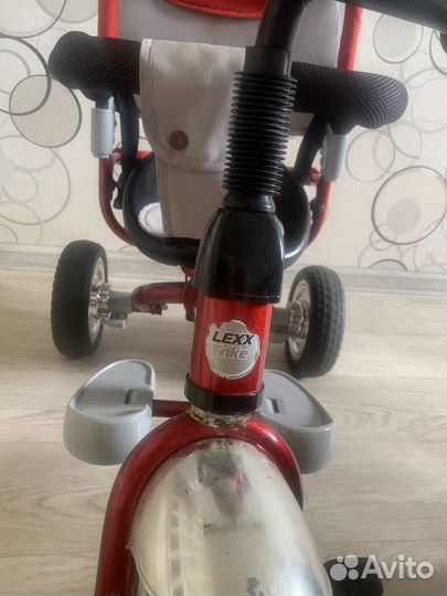 Трехколесный велосипед