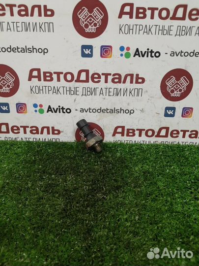 Датчик давления масла Opel Astra J 2010 55354325