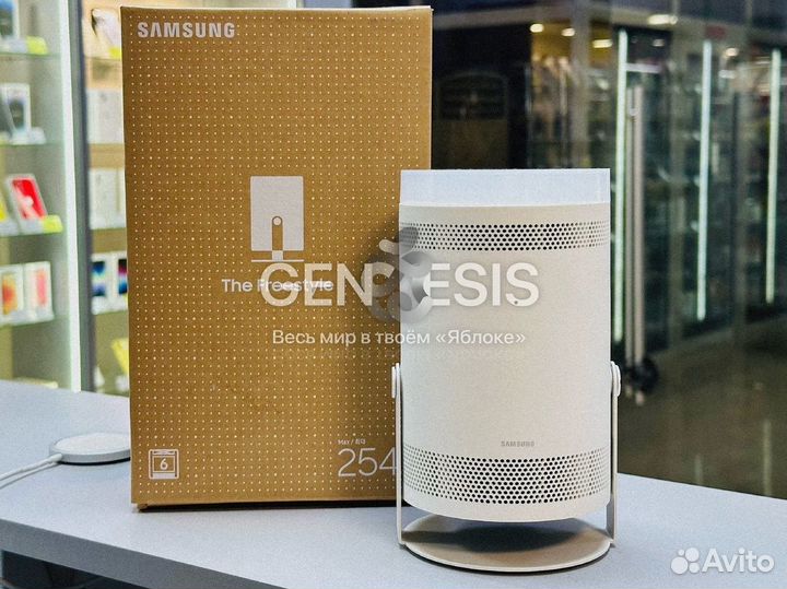 Портативный проектор The Freestyle 100