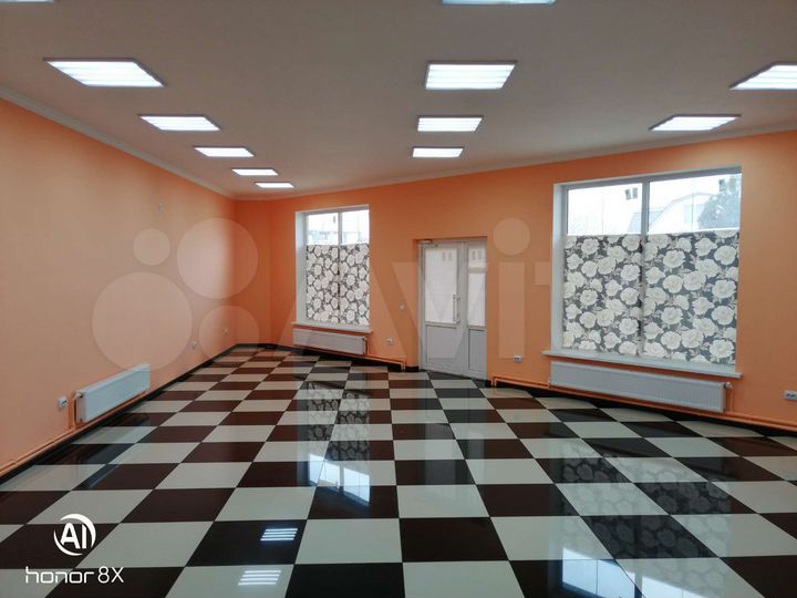 Торговая площадь, 70 м²
