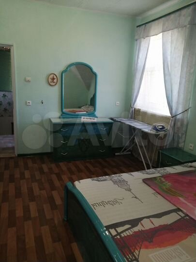 Дом 200 м² на участке 8 сот.