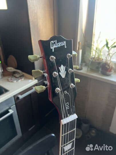 Gibson sg standard